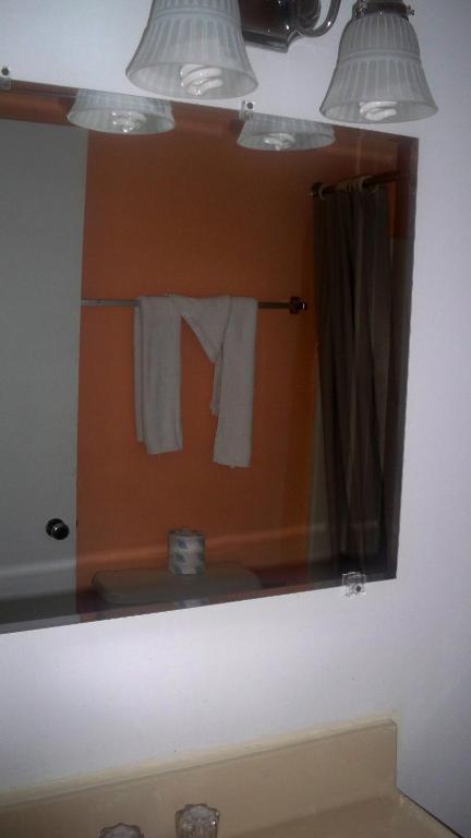 Catalina Airport Motel エイボン 部屋 写真
