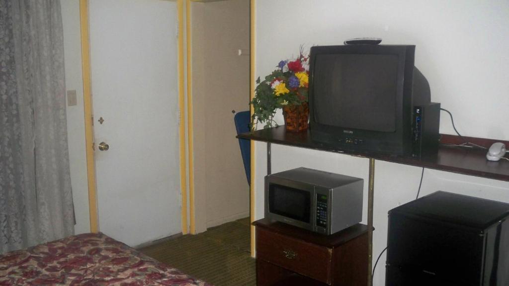 Catalina Airport Motel エイボン 部屋 写真